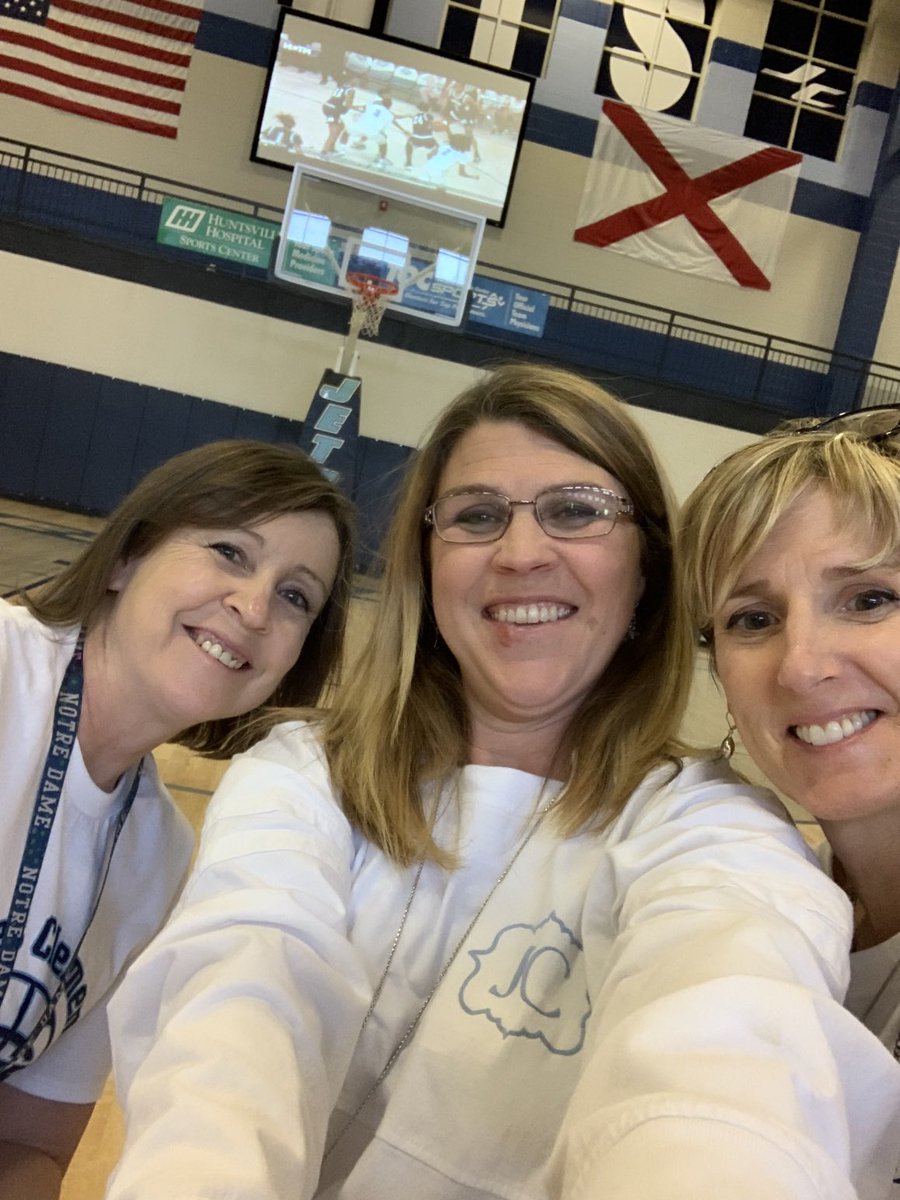 Cheering on our JETS from the Gym ✈️💙
halftime 41-37 Jets