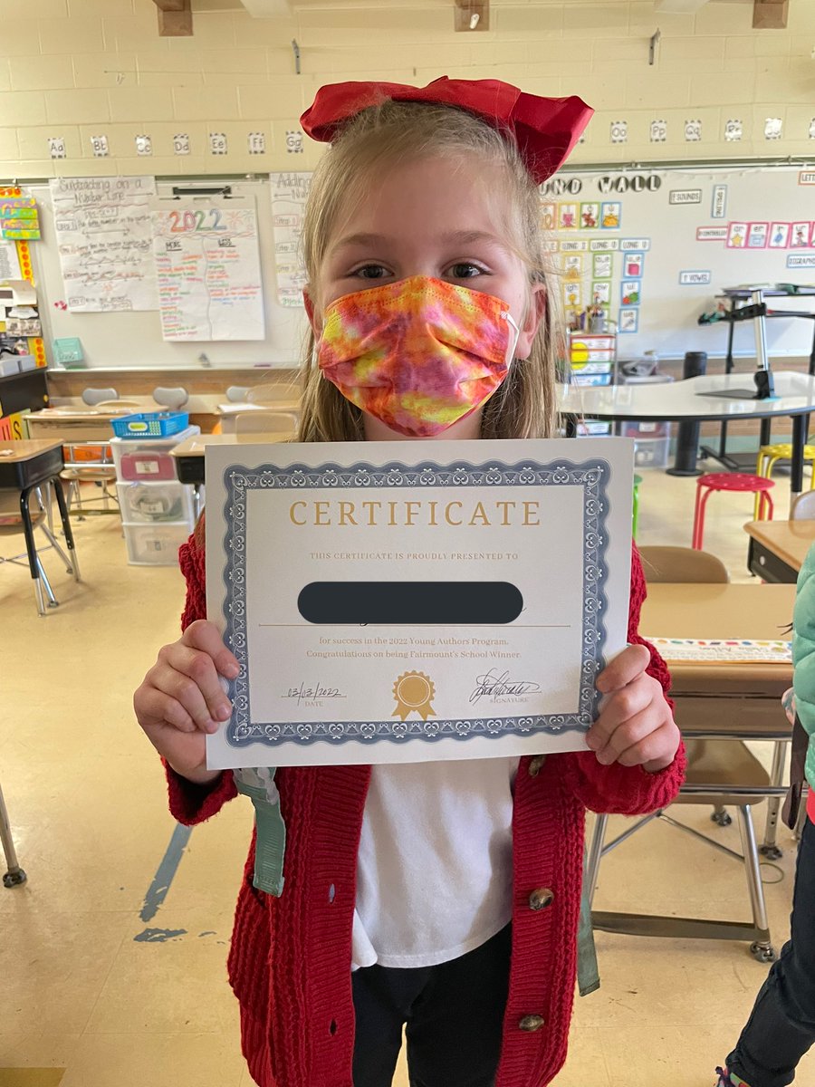 MrsCNettesheim's tweet image. The excitement on her face and the tears of joy in her eyes were priceless! I am so beyond proud of this young author for being @Fairmount58 2022 Young Author’s winner! #fa58share #dg58learns #dg58pride