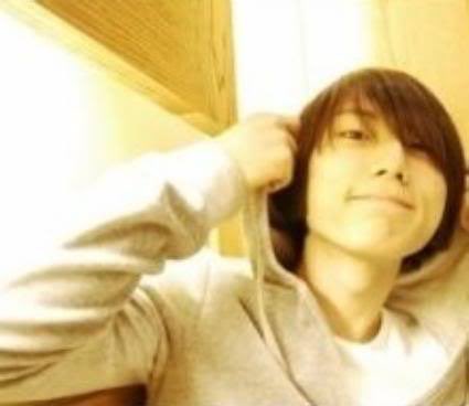 old hyunseung pics tweet media
