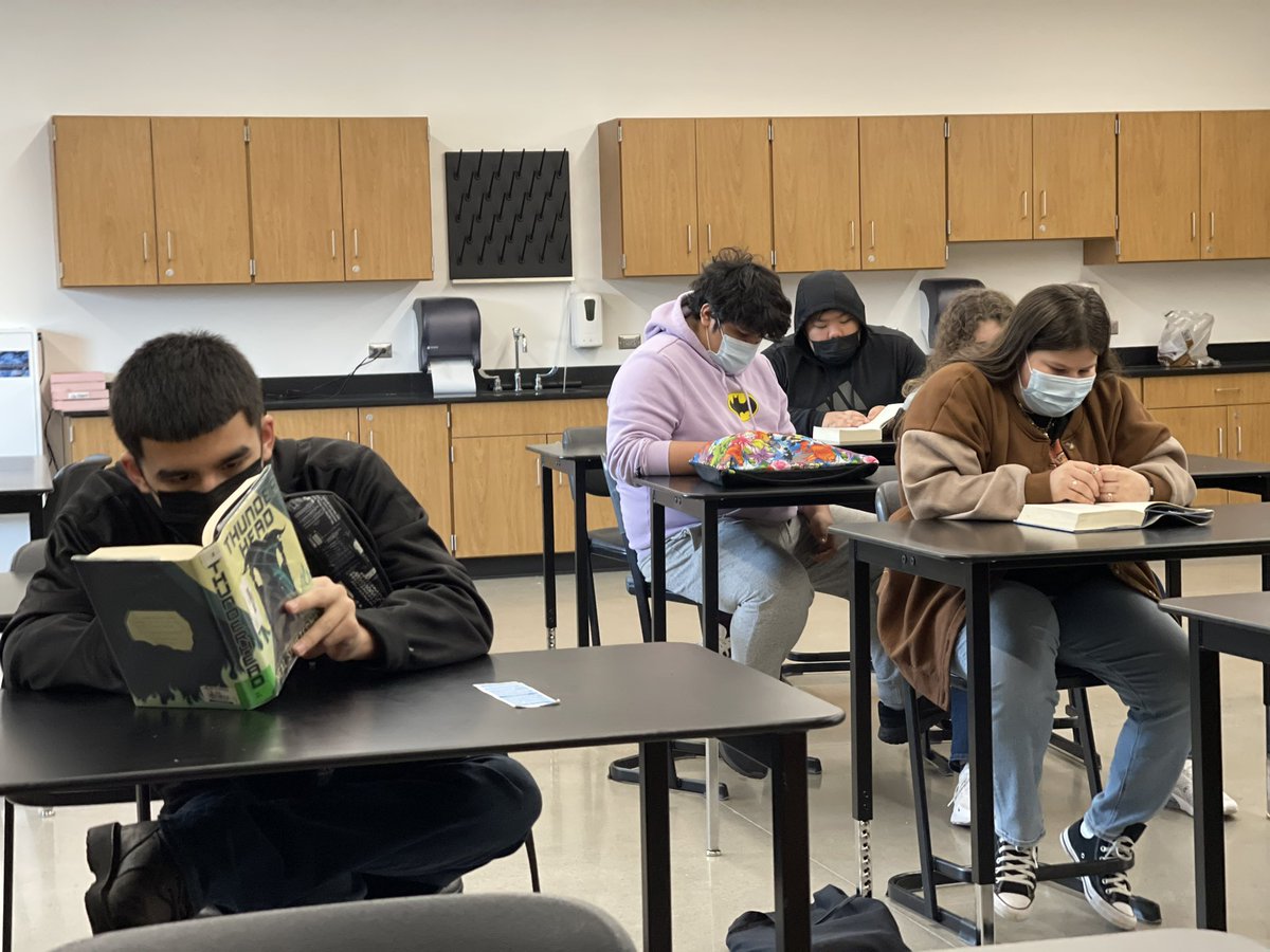 Drop everything and read time #turner202strong