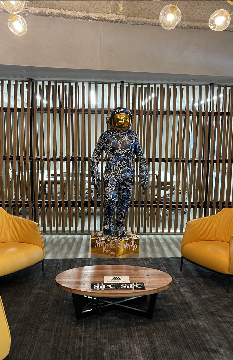 RobSechan's tweet photo. @BoonjiProject @BMArt_33 @NewEdgeWealth Our N.E.W. mascot!!!! https://t.co/R1ciBqwCos