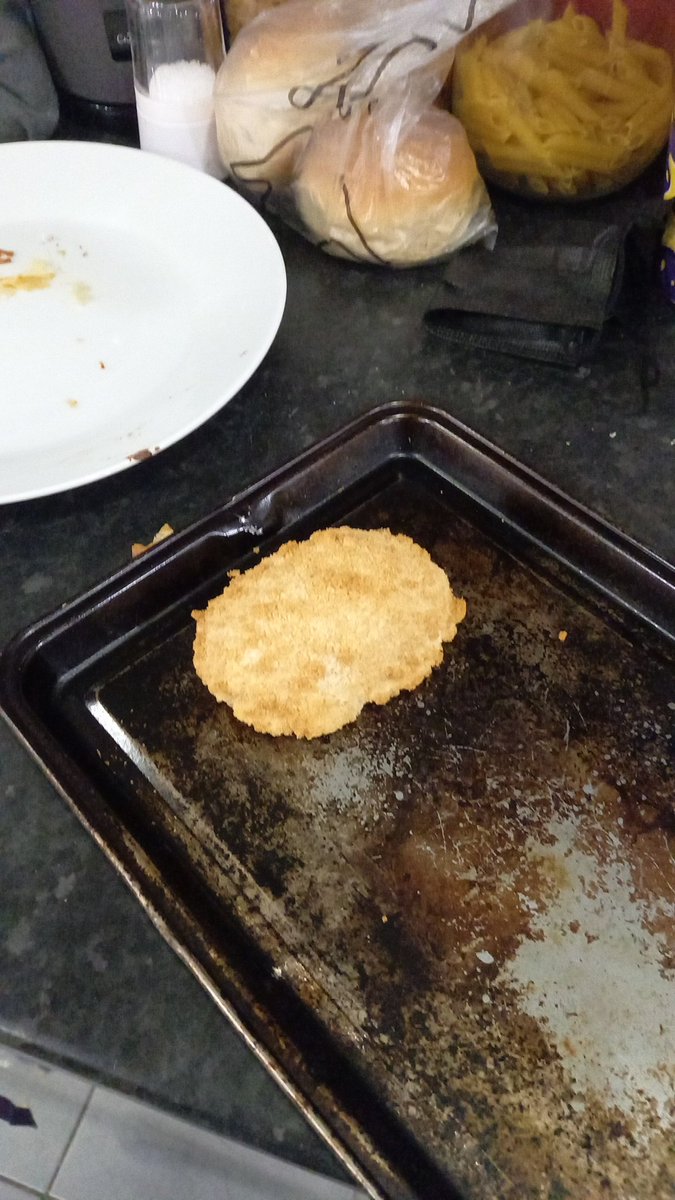 nathandeverill's tweet photo. Chicken Kiev for Ukraine on the menu tonight. 🇺🇦 #StandWithUkraine️ #StopRussianAggression #StopTheWar https://t.co/VxcmcKBSpo