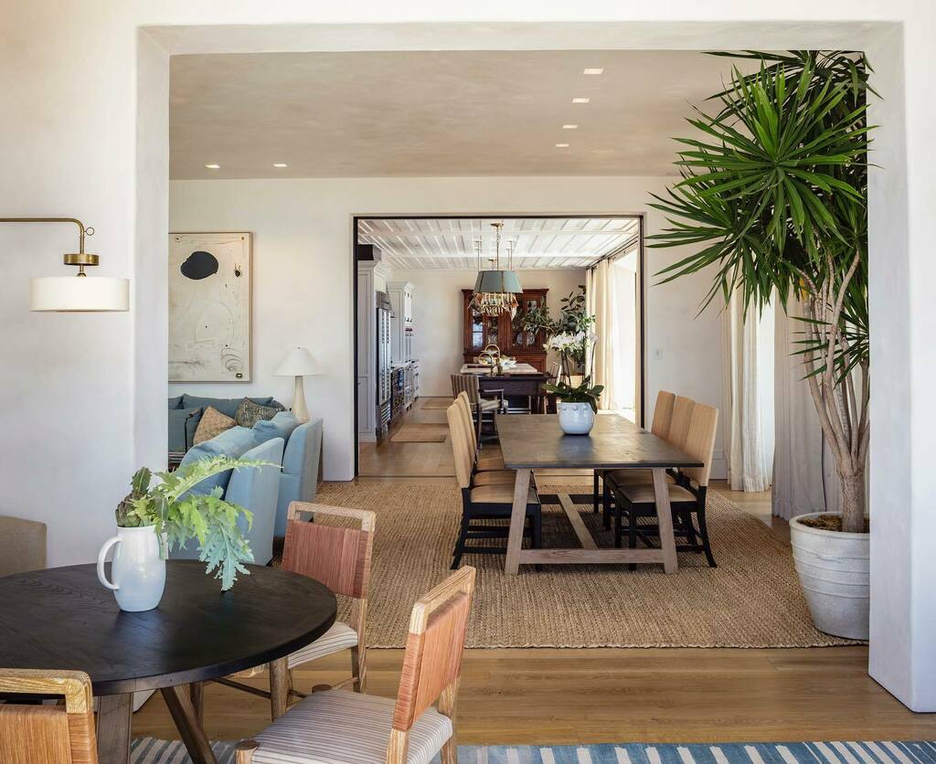 WinickArchitect's tweet photo. Blending the classical with the modern, our Coastal Mediterranean project was inspired by Moorish architecture, yet sports a modern flair with its fluid transitions and casual living spaces.

#winickarchitects #architecture #interiordesigninspiration #homesweethome #interior … https://t.co/vfsyxtt0PL