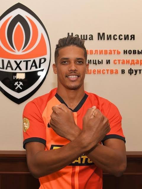 InformanteFiel's tweet photo. ⚠️ A prioridade do Maycon e Pedrinho é de retornar e jogar no Corinthians. 

Jogadores, empresários e clube aguardam o desfecho na FIFA para iniciarem a negociação.

🗞 @samircarvalho https://t.co/HYEHQ65yHt
