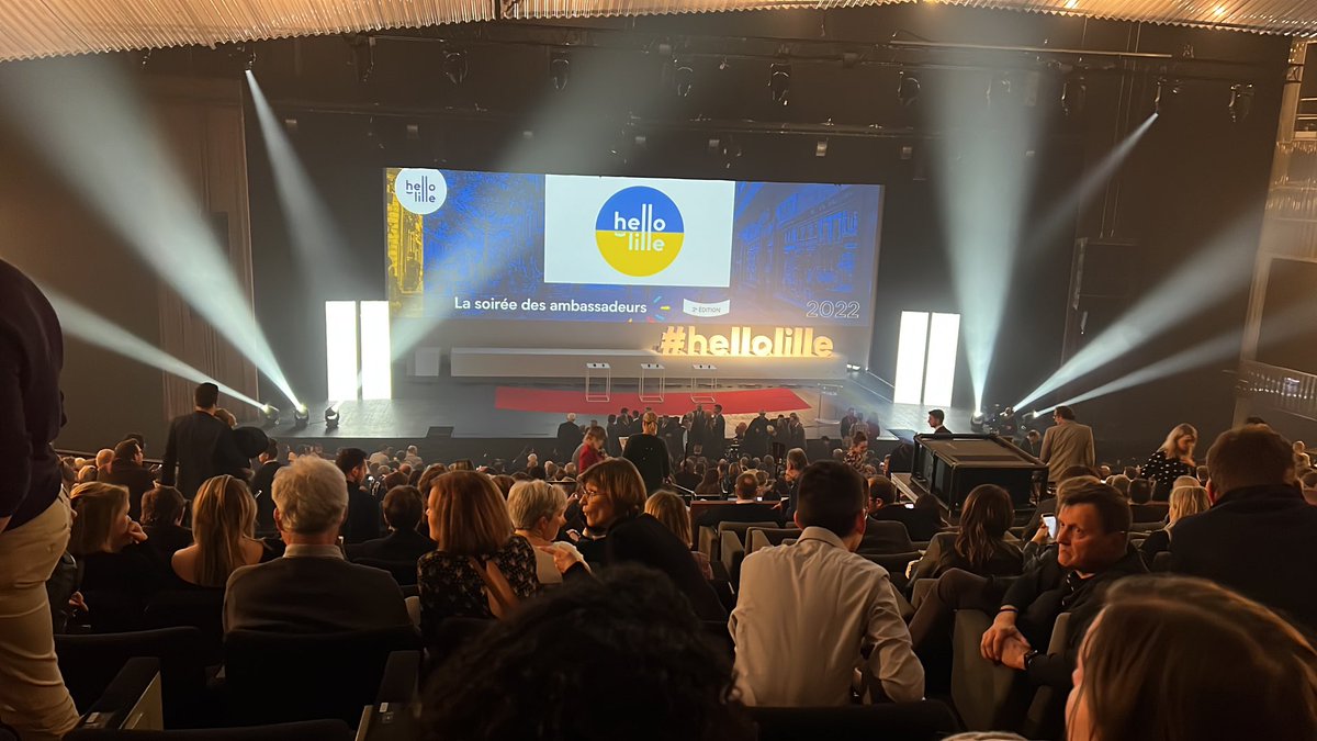 ⁦bravo ⁦<a href="/Hello_Lille/">Hello Lille</a>⁩ pour cette grande soirée des ambassadeurs, venus massivement célébrer et développer l’attractivité de notre territoire. Salle comble à ⁦⁦<a href="/LilleGrandPalai/">Lille Grand Palais</a>⁩, dans un esprit de solidarité avec l’Ukraine.