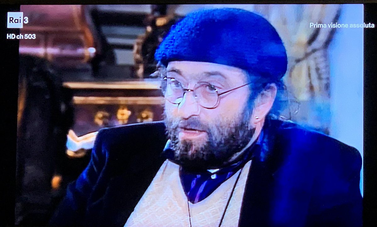 luigicaputo__'s tweet photo. “E per che cosa mi dovrei pentire?
Di giocare con la vita e di prenderla per la coda, tanto un giorno dovrà finire
e poi, all'eterno ci ho già pensato
è eterno anche un minuto, ogni bacio ricevuto dalla gente che ho amato…”
#PerLucio #LucioDalla #Rai3 https://t.co/kKbd8oMUa3