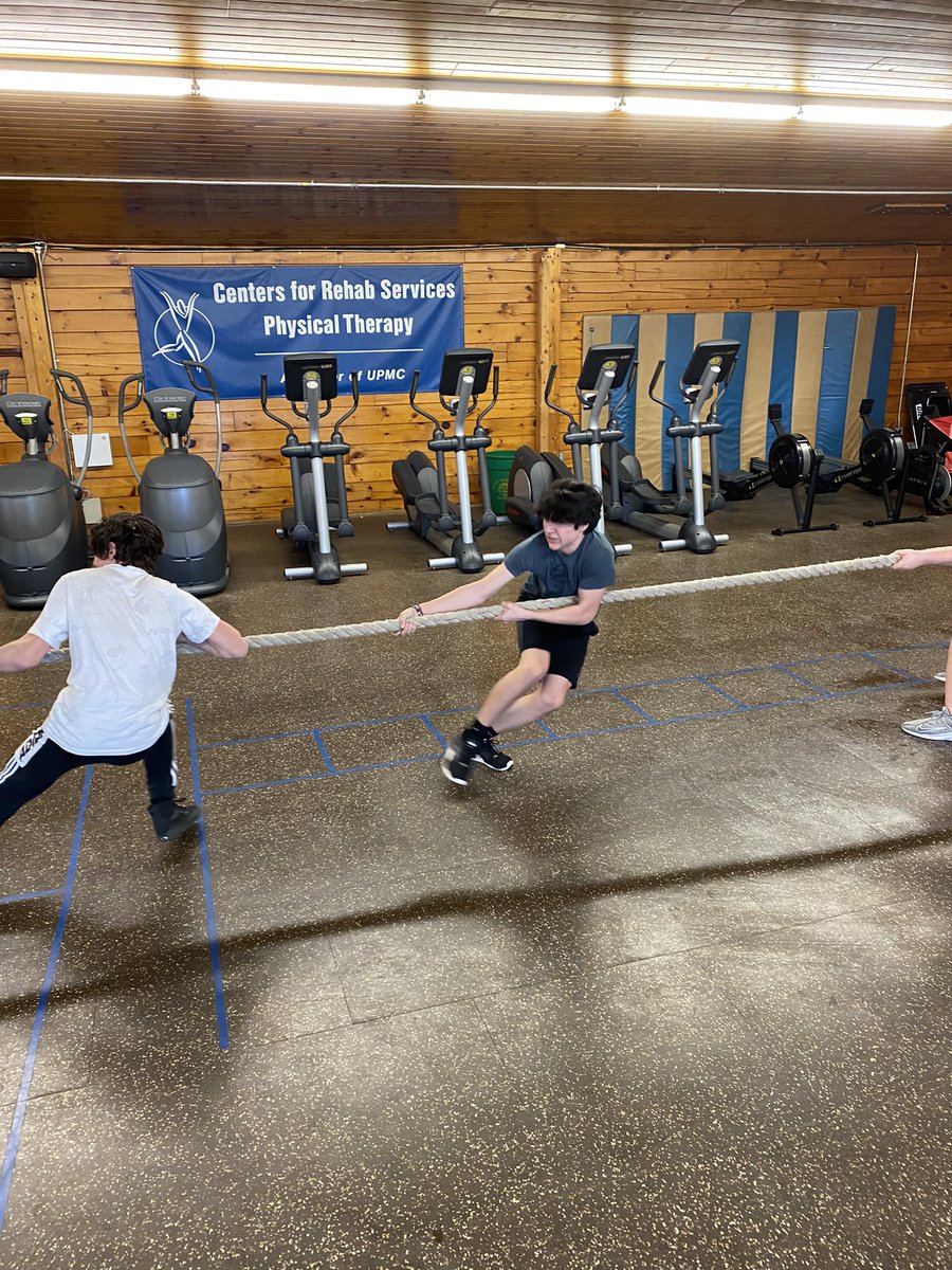 GoldenLionFoot1's tweet photo. Competition Thursday! Proud of all the Iron Lions who’ve been putting the work in! https://t.co/PVOdD1BcvF