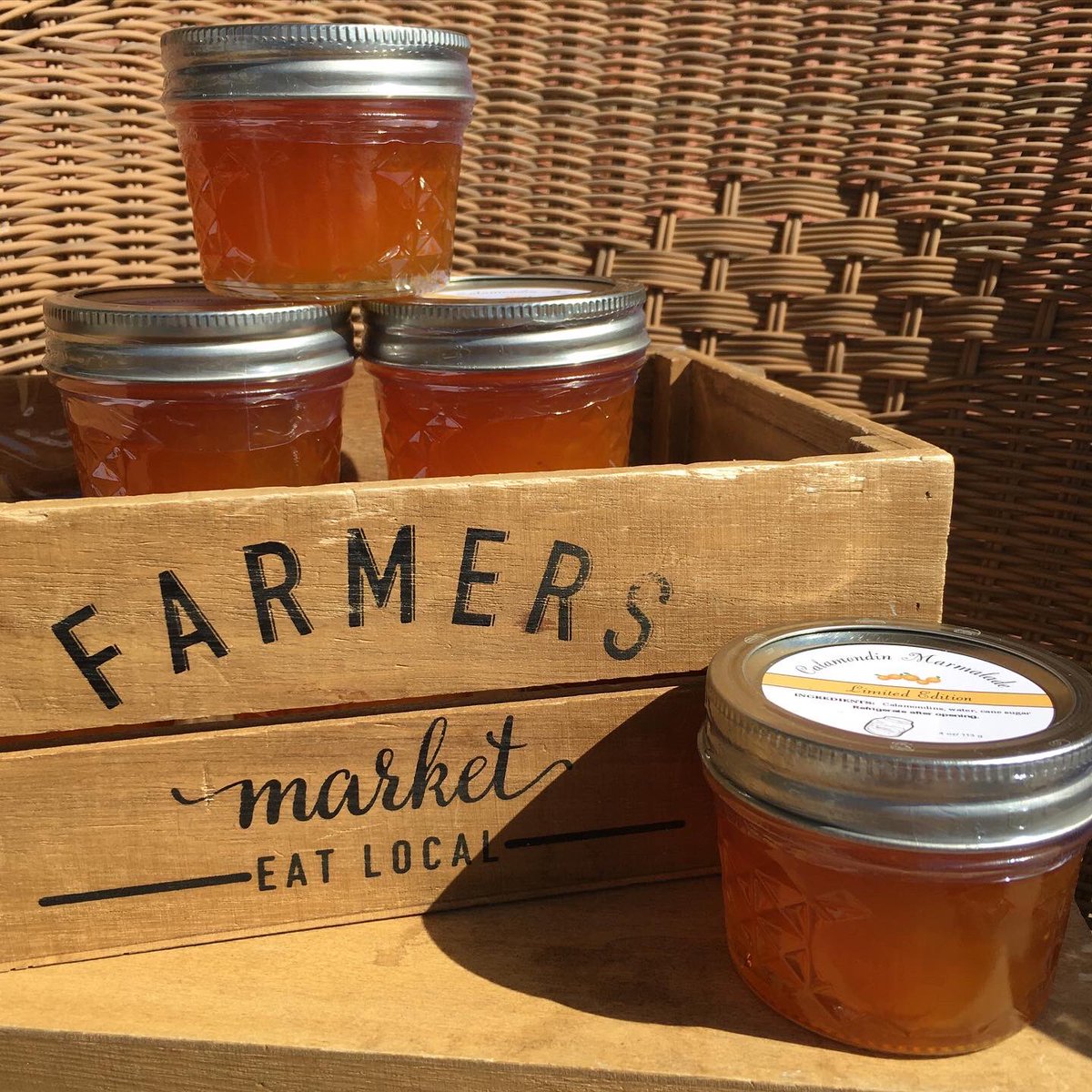 Larder_Cupboard's tweet photo. We made a very small batch of Calamondin Marmalade… it’s citrus-y sour & sweet and very limited. You can find it on Saturday @tgfarmersmarket 9 am - 1 pm.
#Calamondin #Marmalade #LimitedEdition #RareJam https://t.co/82LR0cNhgg