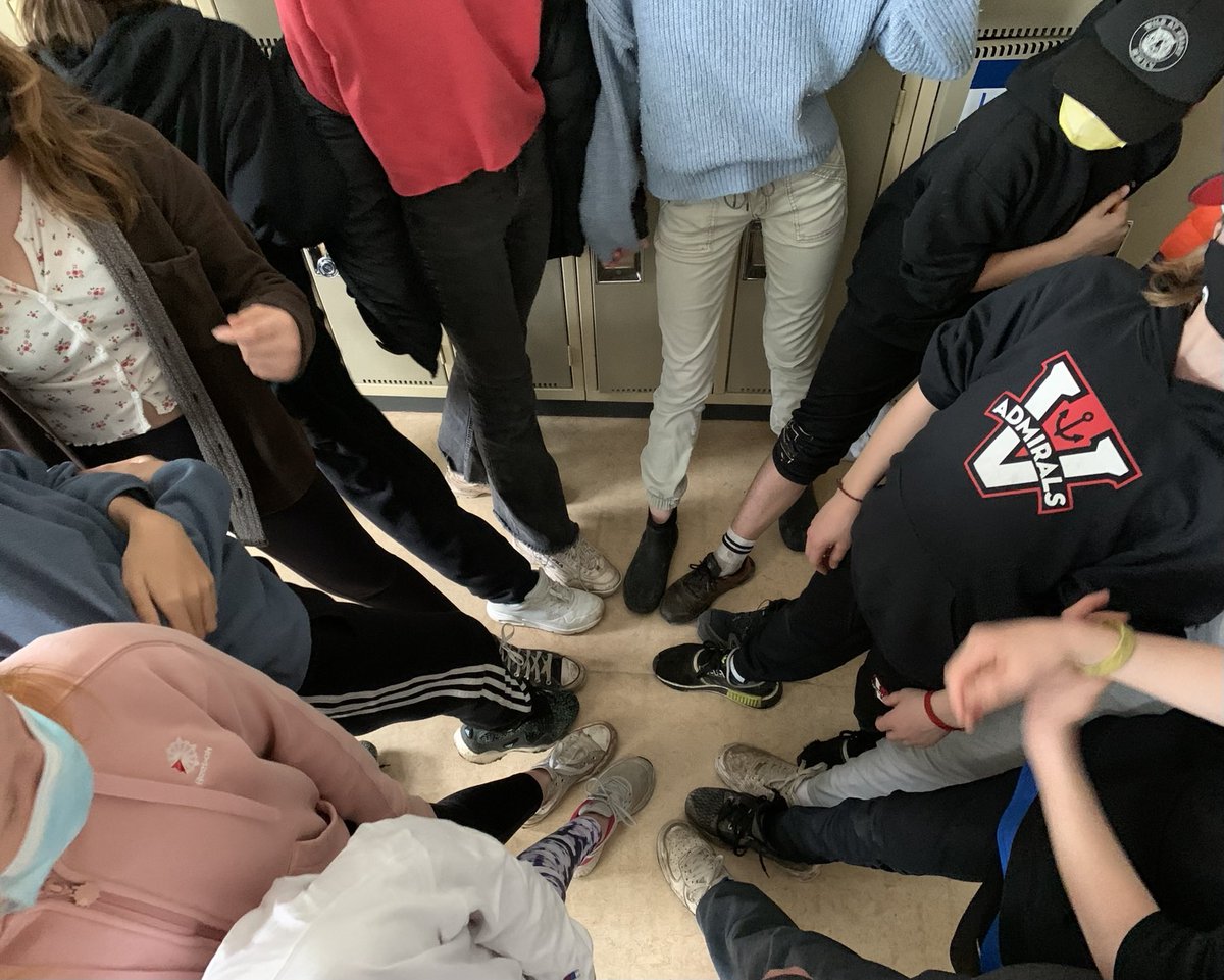 ⁦<a href="/ManieMusicale/">OFFICIAL account</a>⁩ we’re #équipecarrousel ⁦<a href="/MontereyStorm/">Monterey Middle</a>⁩ 🎠🎠🎠