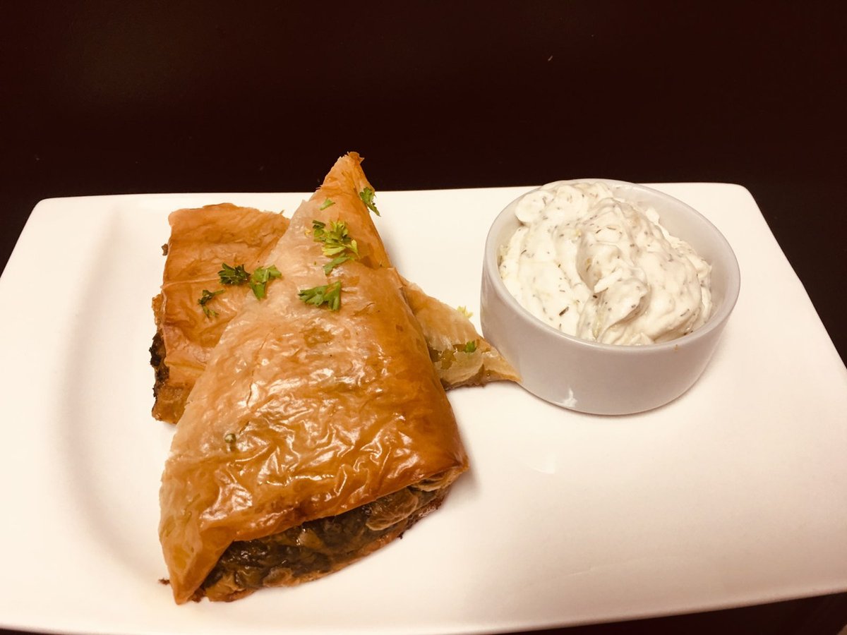 Dinakis_Grill's tweet photo. If you’re #vegeterian, we have options for you. Enjoy our Spinach Pie or our Moussaka at #Dinakis today. We are excited to see you! https://t.co/Sws2Dt8vLT