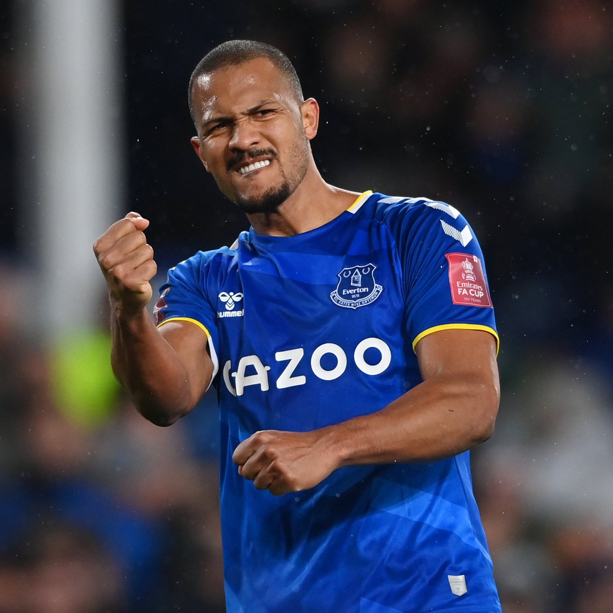 EvertonESP's tweet photo. 🔁 RT a este Salo Rondón de la suerte para nunca darte por vencido. 🇻🇪 💪 https://t.co/OVRuY5y7Xa