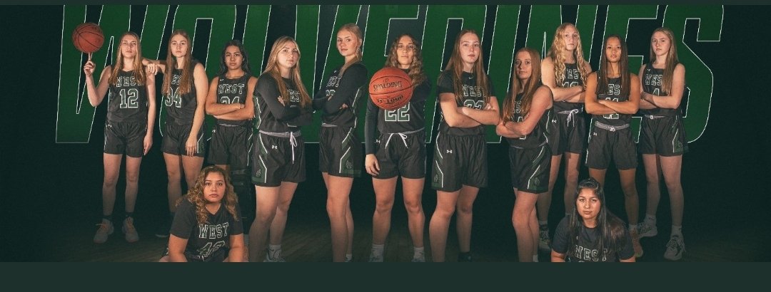 WHSWOLVERINESFB's tweet photo. Can we get a retweet if you miss it already!!!
#WeRWest #Roundballers🏀🏀🏀🏀 https://t.co/lYtReBd7R3