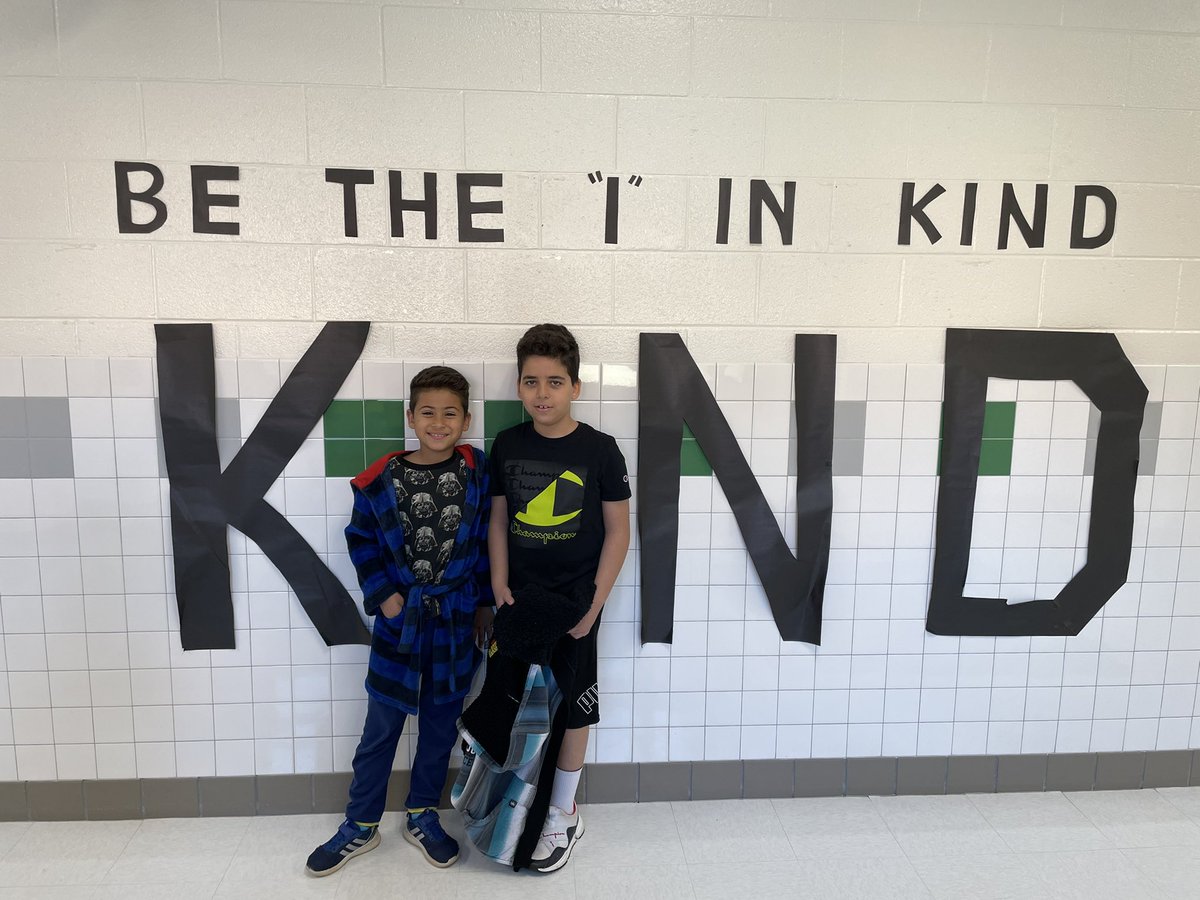 Kathryn Cook tweet media