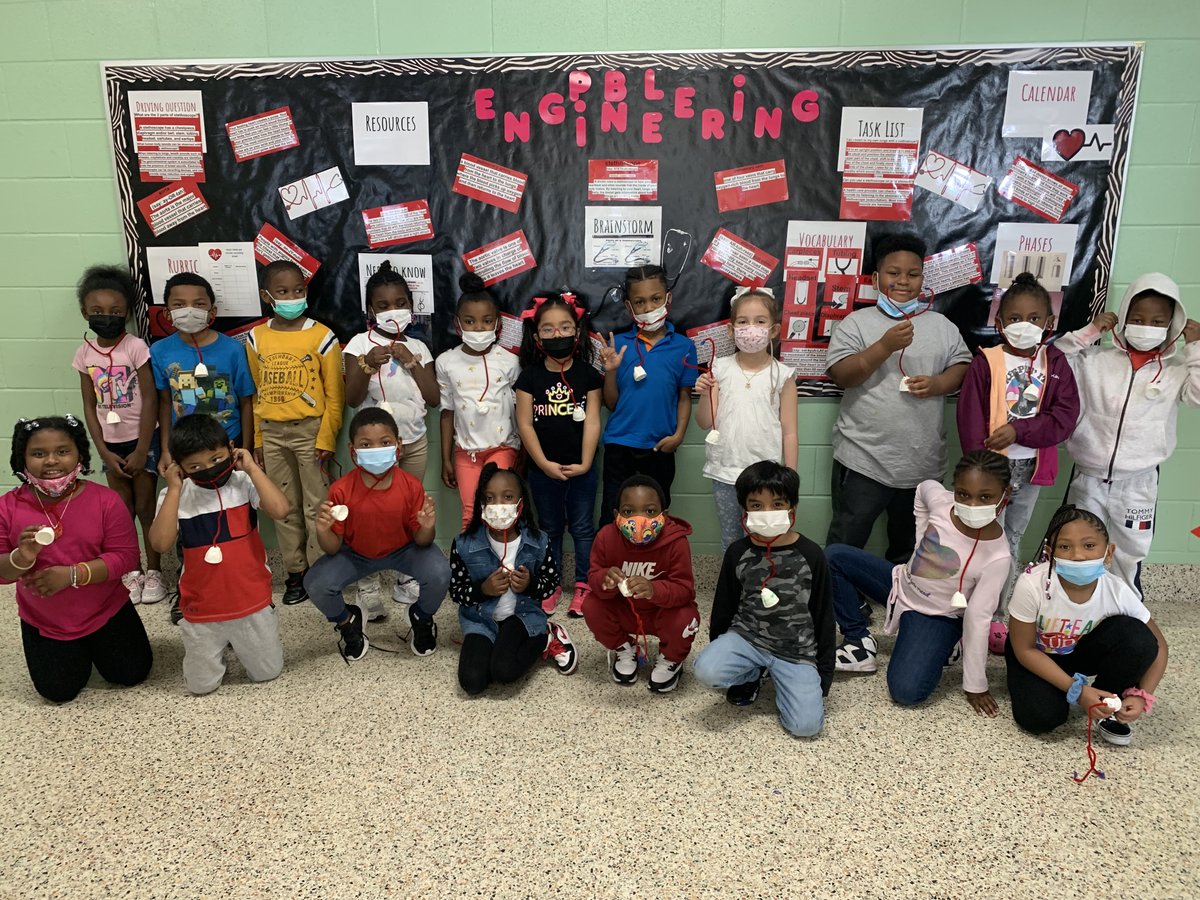 MEDatBCE's tweet photo. Ms. Rowe's 1st graders designed stethoscopes! #FutureDoctorsandNurses #STEAMMIntergration #STEAMIntegration @KTEPrincipal121 @MedPro21 https://t.co/Syv4FZTQQ7
