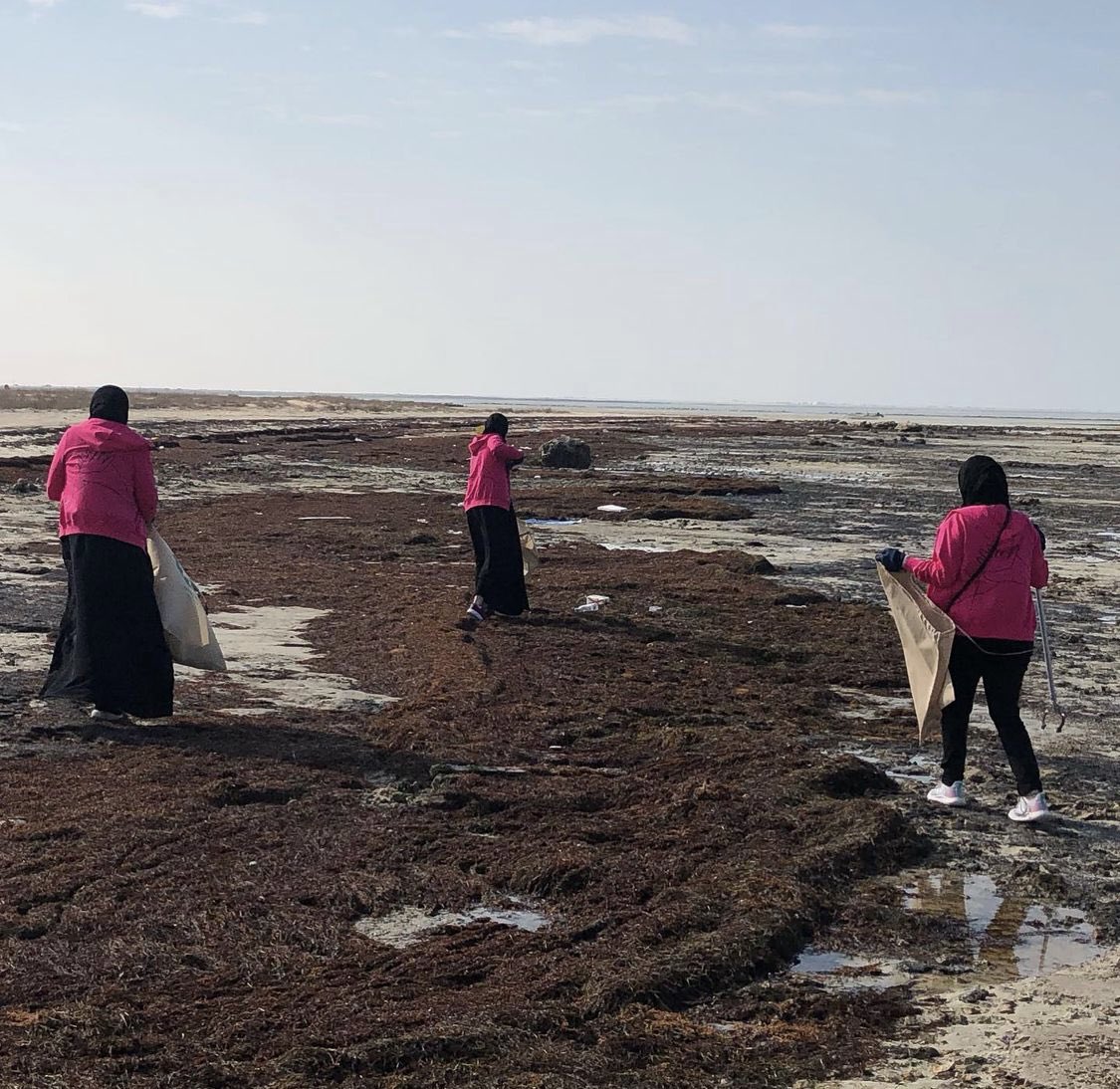 _shahd220's tweet photo. #KeepQatarClean #volunteering
Let's be the change we want to see in the world🌍. https://t.co/Zif112MyT9