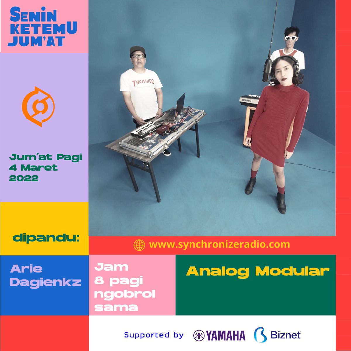 synchronize_R's tweet image. Yukkk jangan kelewat, pagi ini #Skj (Senin Ketemu Jum’at) @dagienkz bakal bincang-bincang bareng #AnalogModular 

Mulai dari jam 7-10 nanti, cuma di synchronizeradio.com 

Musik Indonesia Selamanya!