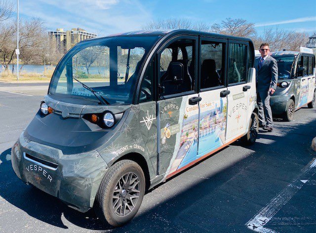 AHBMKTG's tweet photo. We had so much fun working with Pearlstone Partners &amp; Prospect Real Estate on getting these EVs wrapped for #SXSW2022! We helped produce custom-branded wraps for their new condo project in the Rainey Street District: Vesper. #weknowaustin #vesperatx #sxsw https://t.co/uUFQ8QxwgB