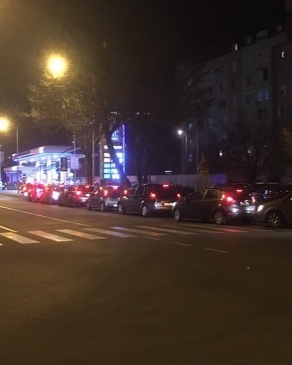 flasarakije's tweet photo. Дабогда се продали у деловима сви до јутра овце једне глупе https://t.co/1UpBhVagz6