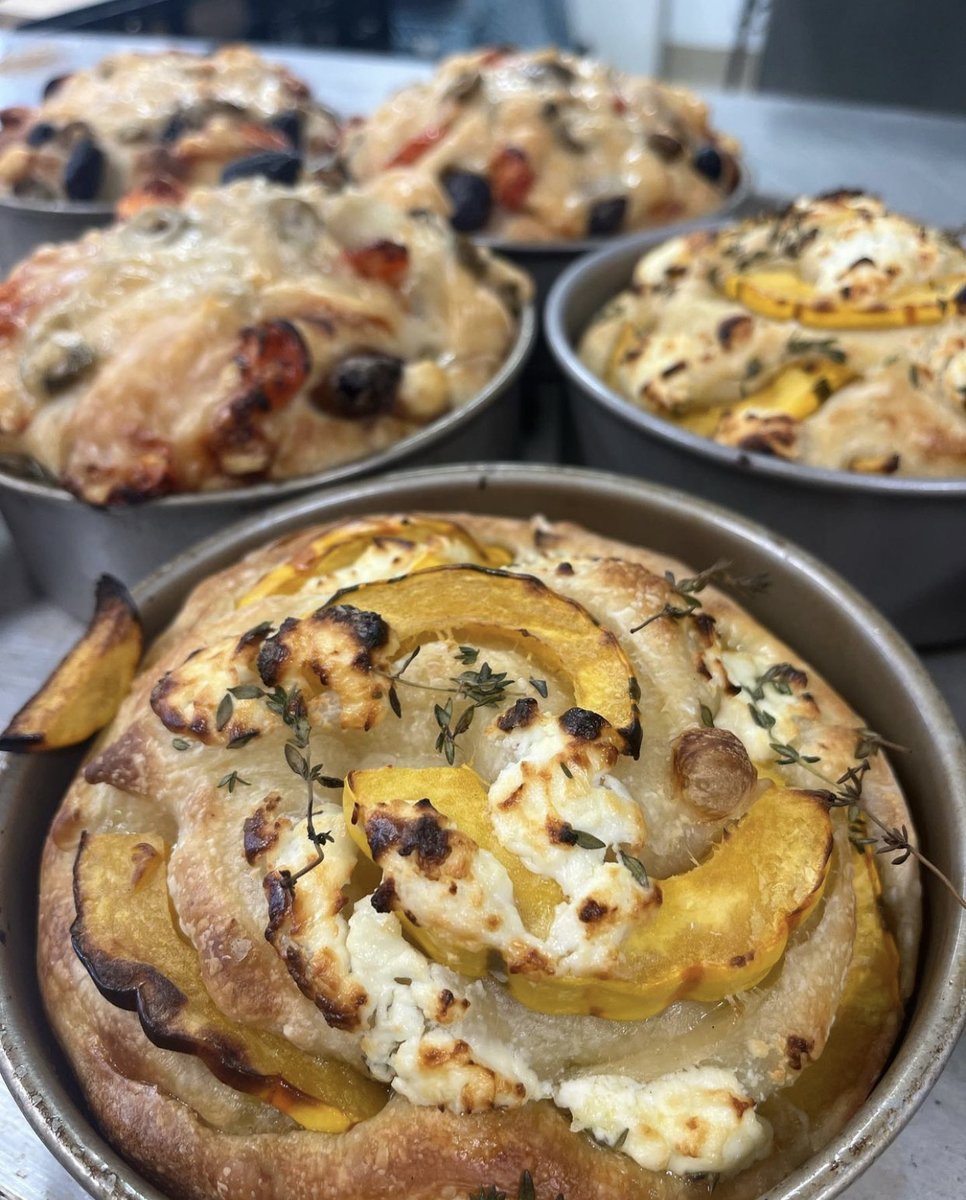 WasedaFarms's tweet image. Delicata goat cheese with honey &amp;amp; Cranberry Brie focaccias from @cultureddc are IN STORE! Get them while they’re fresh! #freshsourdough #focaccia #localbread #shoplocal #wasedafarms #farmtotable #organicfarm