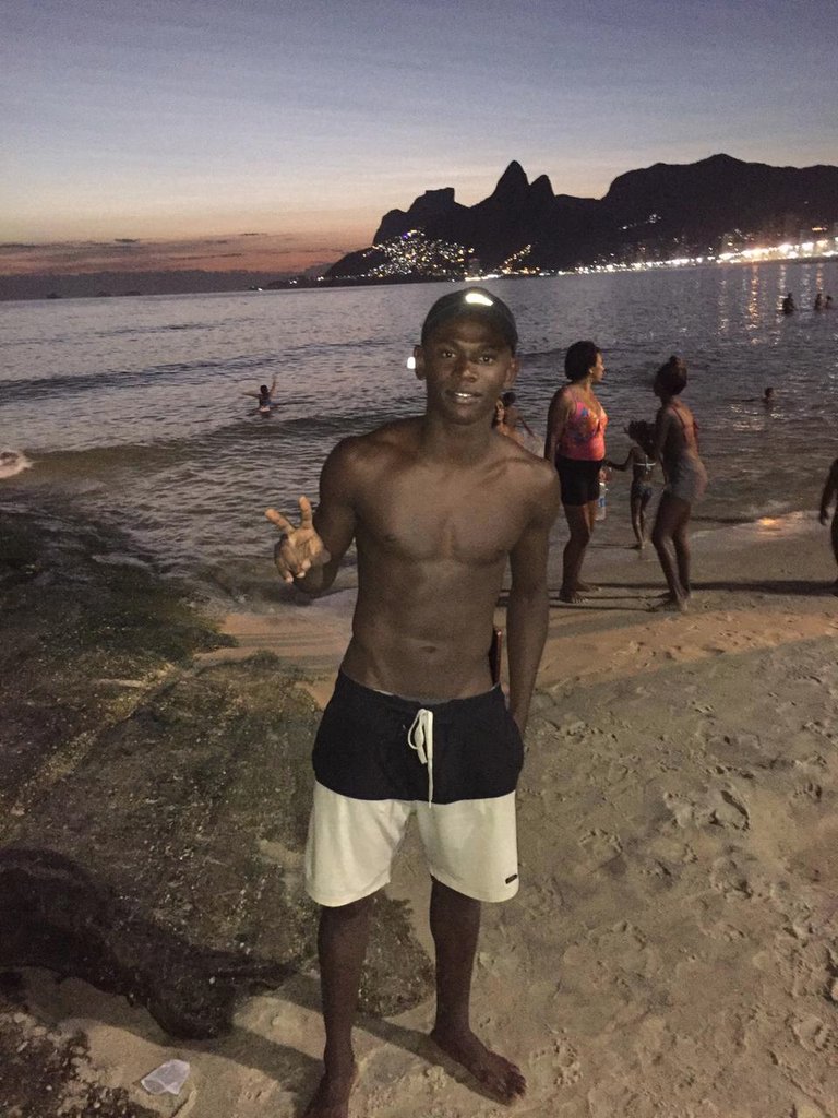 Hoje eu tô de boa mais ja passei vários reflexo🏳✌🏿❤