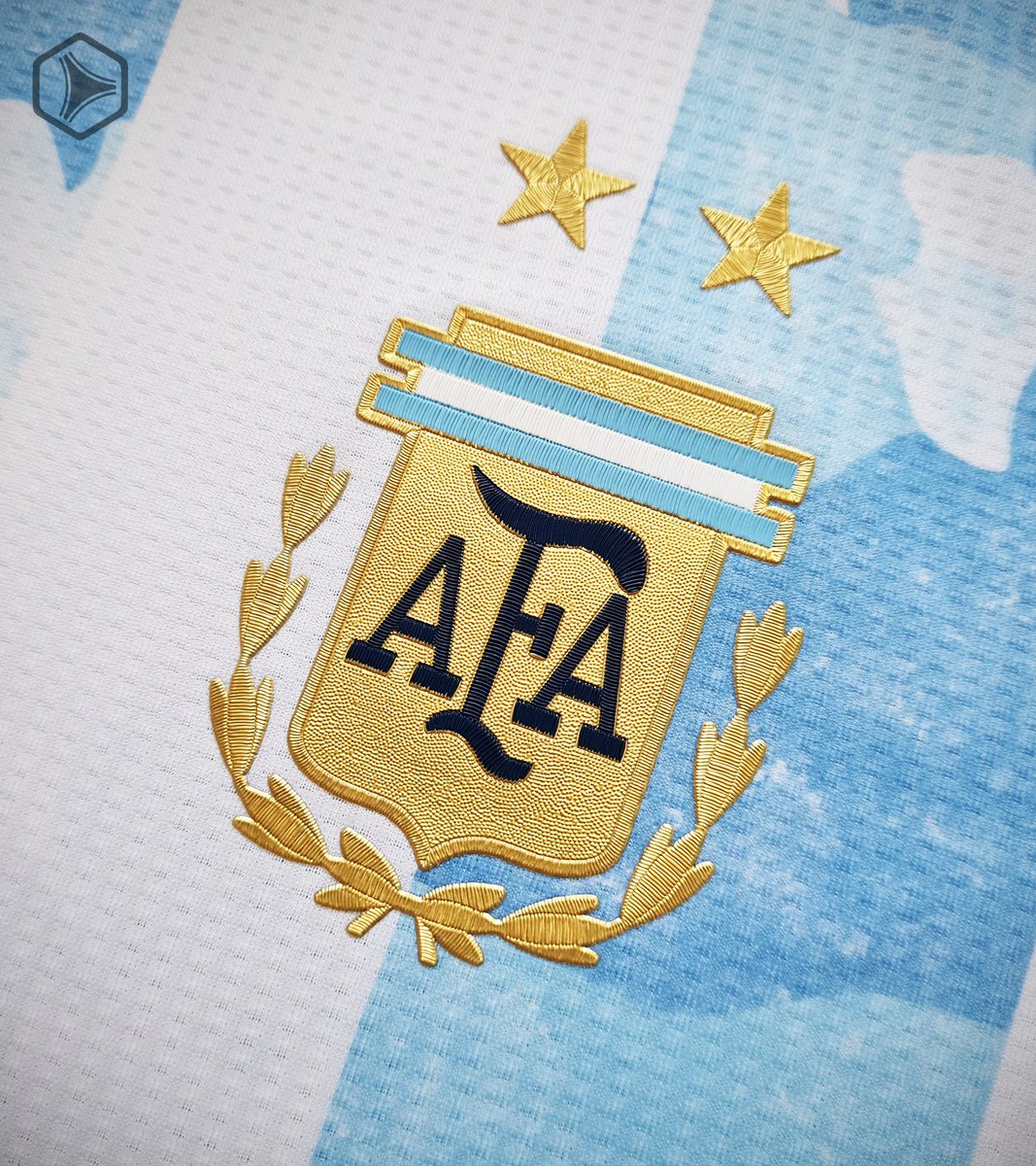 🇦🇷👕🎂 ¡SORTEO 13º ANIVERSARIO!

Gentileza de adidas, sorteamos la camiseta titular de Argentina campeona de la Copa América 2021 -en versión HEAT.RDY-.

👉🏻 Seguir a <a href="/marcadegol/">Marca de Gol</a>
👉🏻 Hacer RT a este Tweet

Sortea el 9/3. No hay límites geográficos para participar.