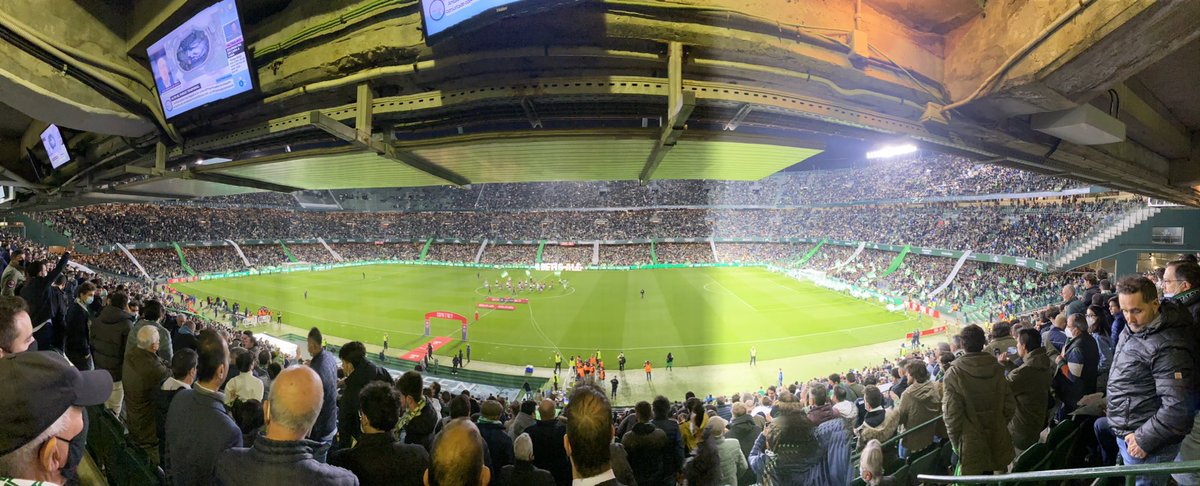 ¡¡ Enhorabuena, <a href="/RealBetis/">Real Betis Balompié 🌴💚</a> !! 

17 años después, el equipo bético luchará por conquistar una nueva #CopaDelRey.

¡Andalucía representada en una importante final! 👏🏻