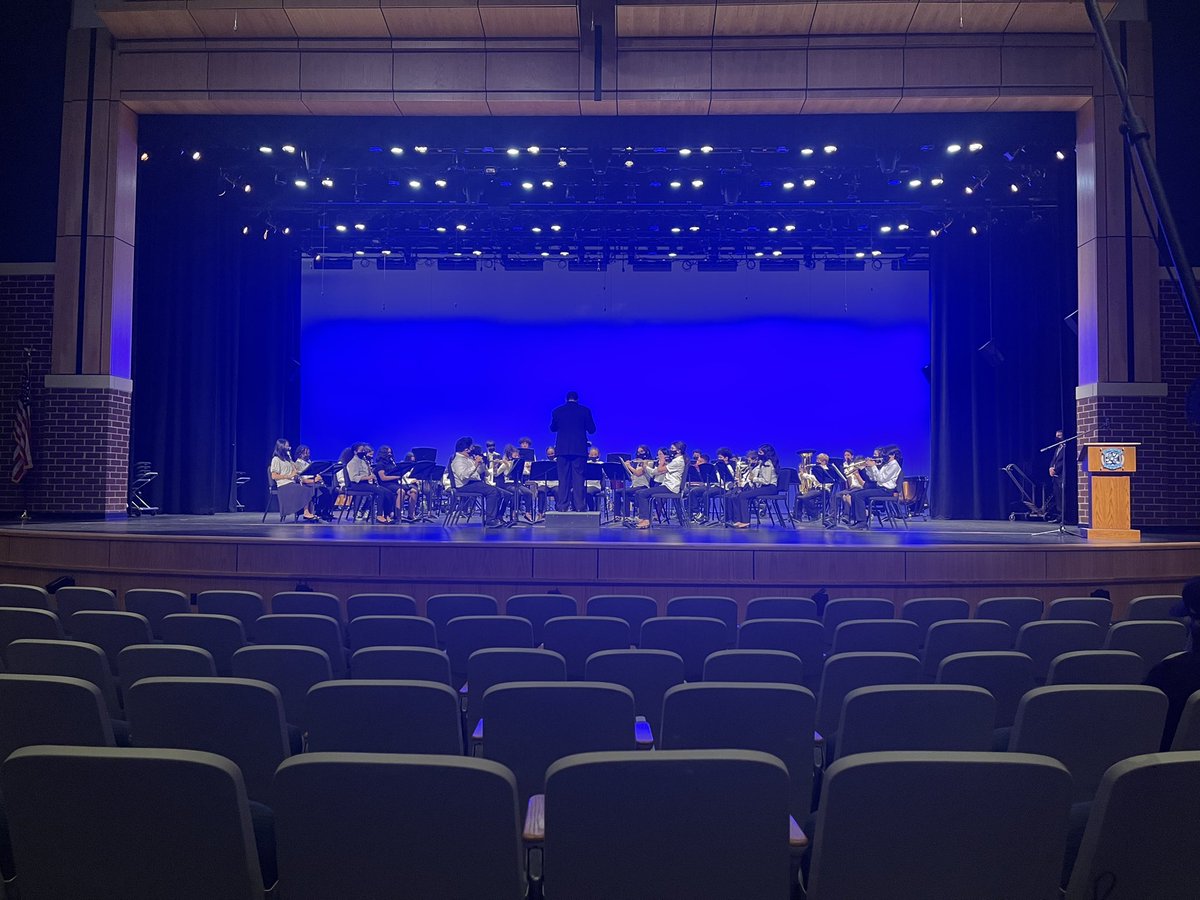 Supporting our 6th grade band at Districts! <a href="/MissW_MPMS/">Miss Weatherholtz</a> <a href="/MPCSVA/">MPCSchools</a> <a href="/MpMiddle/">Manassas Park Middle School</a>