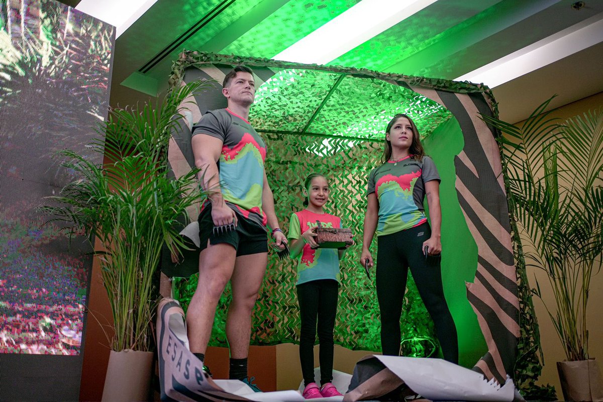 Karyna_Reyna's tweet photo. Están increíbles las playeras de @BJXmediomaraton  🤩  5 mil corredores estarán en #León este 24 de abril. 🏃🏃🏼‍♀️ https://t.co/OcFP4Z7vHs