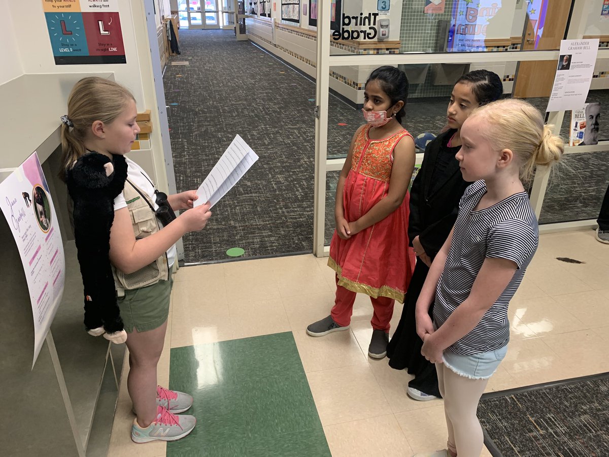 bethHollis9's tweet photo. Milton Hershey, Kate DiCamillo, Rosa Parks and Frida Kahlo all made an appearance at our Living Museum today. So incredibly proud of their hard work!  Students created their “résumés” in Canva!  @PinkElementary @canva @ci_elem #ourfisdstory https://t.co/i35rdxhgjF