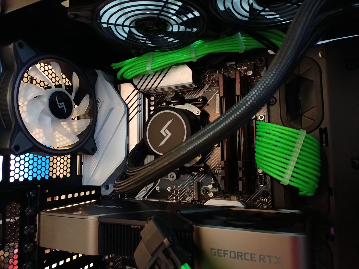 LEERADICAL42's tweet image. Digital Storm did an awesome job for me, I would 110% recommend them.
#digitalstormpc
#digitalstorm
#awesomepc