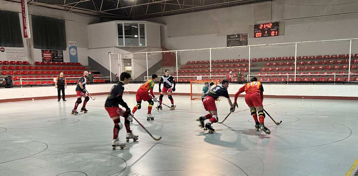Mollet_HC's tweet photo. #2Cat
@Mollet_HC 6-4 @CubellesCP
Una muy buena primera parte de los locales hace que los 3 primeros puntos se queden en Riera Seca
#mollethc #hoquei https://t.co/Sf3Evi90wU