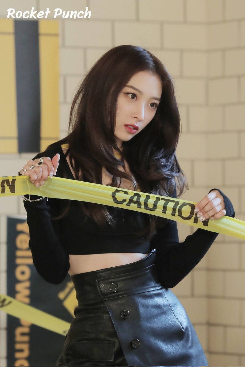 GG__pics's tweet photo. Rocket Punch ~ Yunkyoung 
Source: Woollim Entertainment's Naver post https://t.co/bMYR2nc989