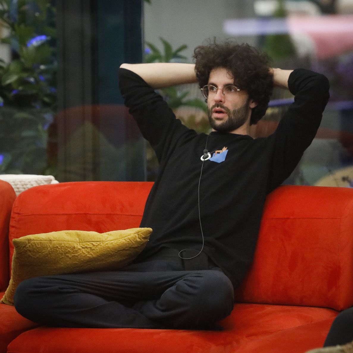 Fernando3888's tweet photo. La casa esta noche descubriendo todo de #RAFALSO... se le cayó la careta 🎭
#SecretGala7 https://t.co/8oqCg0GwRW