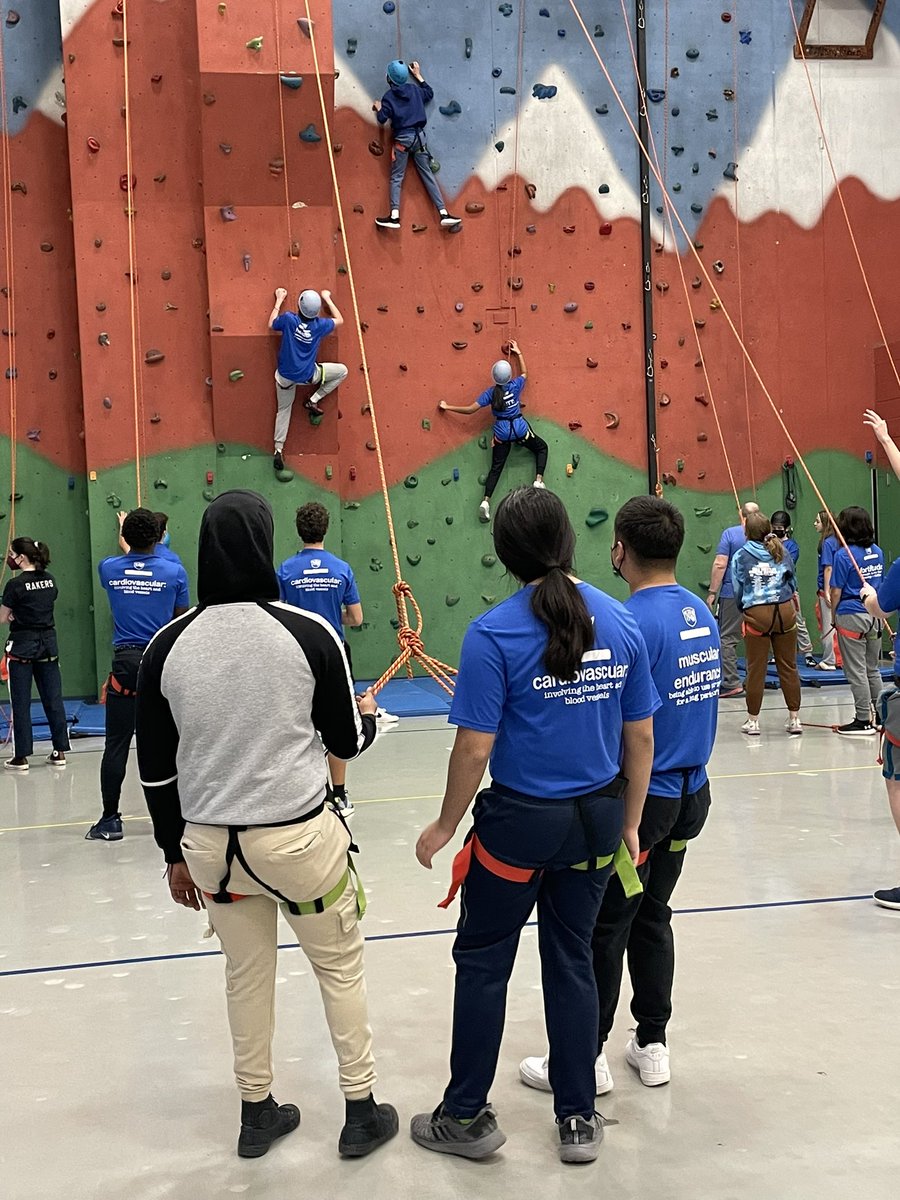 VHHSOutdoorEd's tweet photo. A lot of fun climbing this week and new experiences for these kids. Many were definitely pushed to their personal edge! #d128Daring #cougarpride #BeUncomfortable https://t.co/rDk3EUuXyS