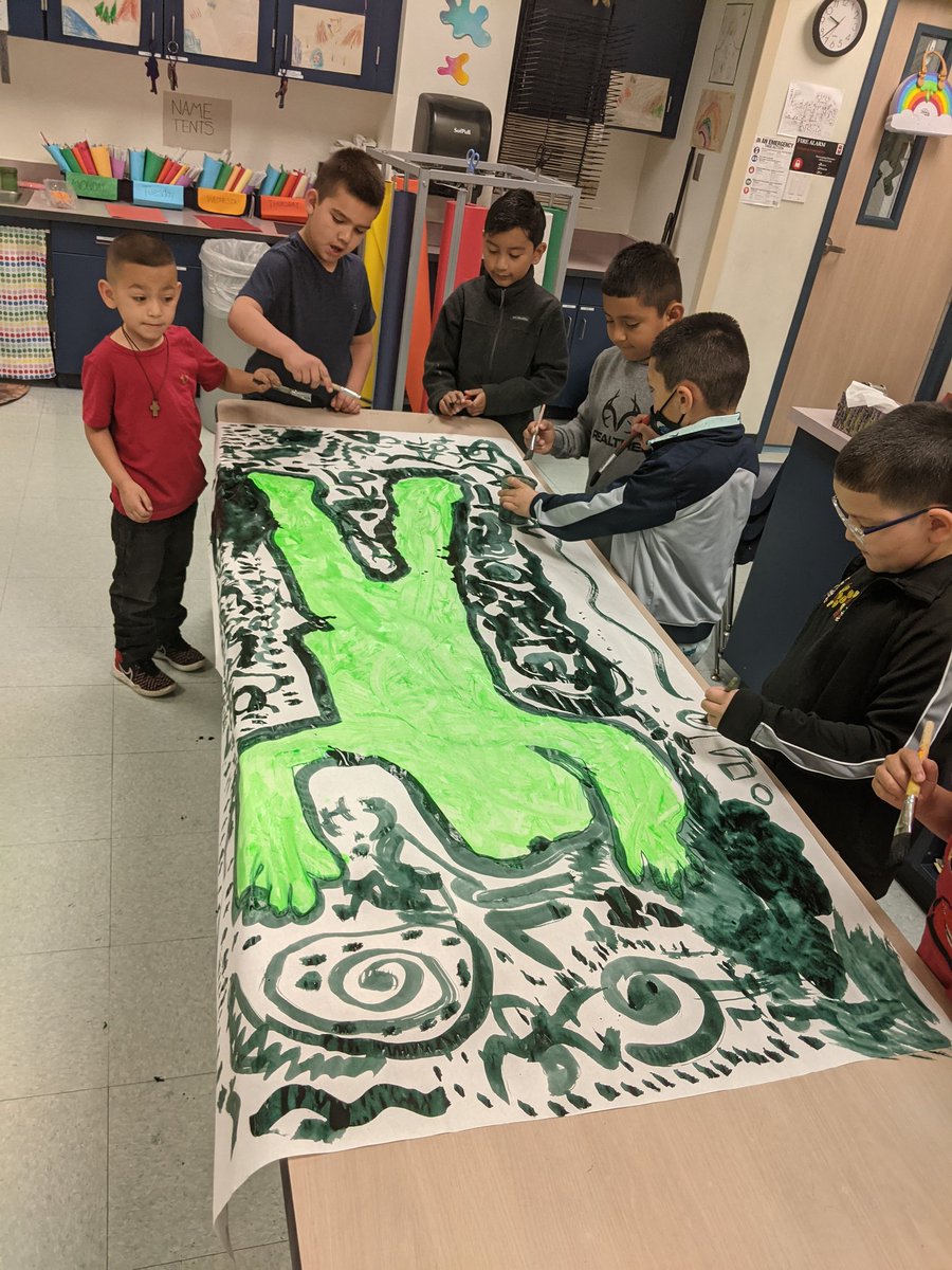 HoodCaseART's tweet photo. Hood-Case Big Art Day was a huge success! We had so much fun making Keith Haring inspired dancing figures. #YAM22, @hoodcase97 #TXYAM, @TXarted, @AlvinISD, @AISDFineArts https://t.co/0O97Vfsk5t