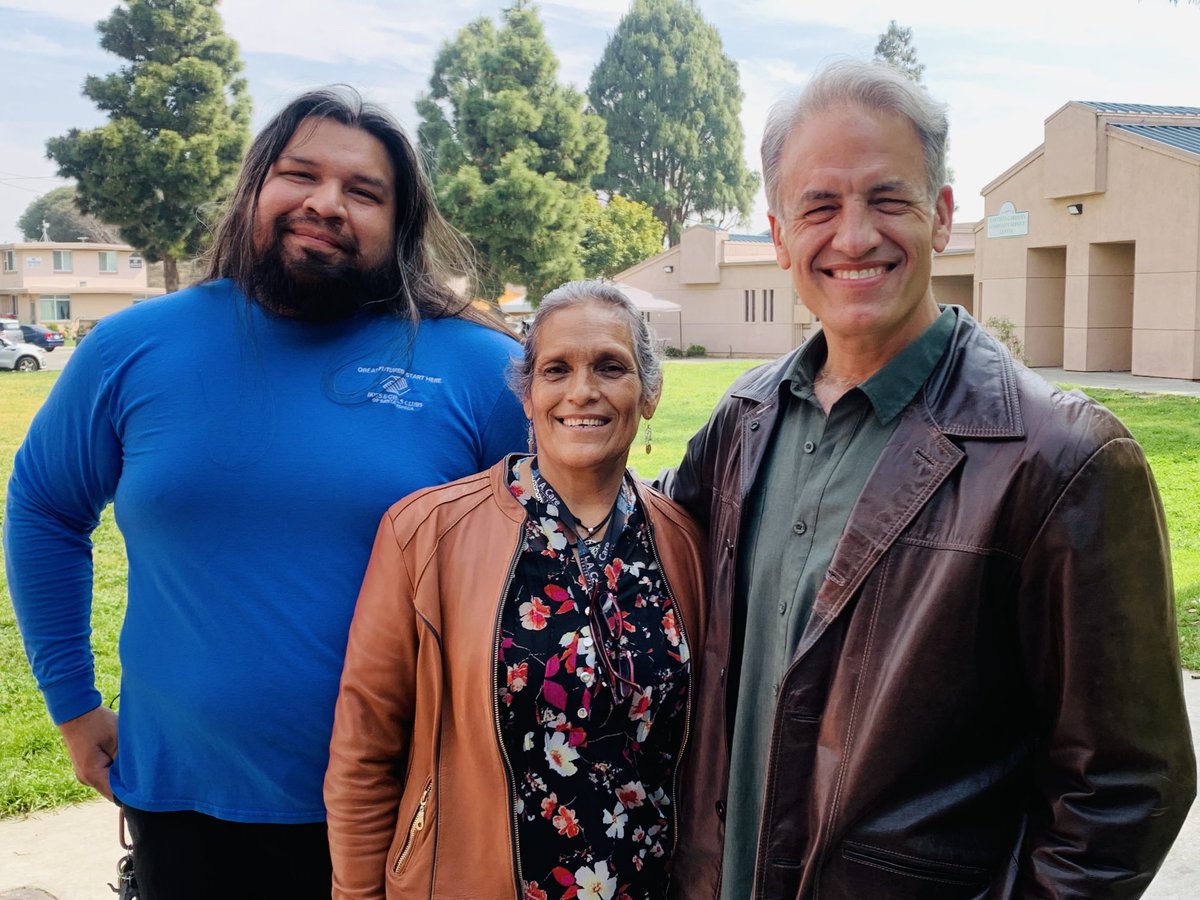 Visiting Mar Vista Gardens today with Maria del Carmen from the Del Rey Neighborhood Council and Chuck Baltazar from the Mar Vista Gardens Boys &amp; Girls Club. This community deserves a whole bunch of love and attention. @good4cd11