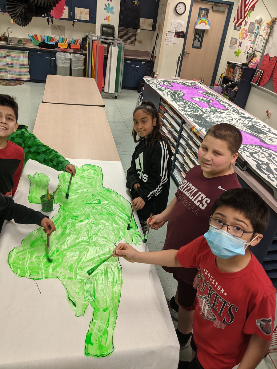 HoodCaseART's tweet photo. Hood-Case students had so much fun creating their dancing figures inspired by Keith Haring for Big Art Day! #YAM22, @hoodcase97 #TXYAM, @TXarted, @AlvinISD, @AISDFineArts https://t.co/9GZ4HuC06P