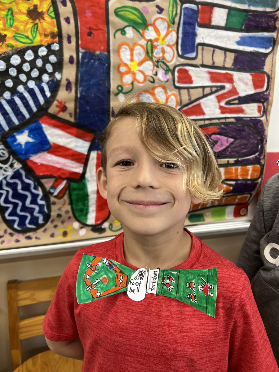 OREARTSTUDIO's tweet photo. @OakRidgeCISD @ConroeFineArts @ConroeVisualArt #BigArtDay #YouthArtMonth Art Ties Us Together https://t.co/gEIYFFi8wt
