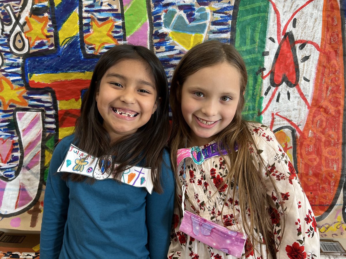 OREARTSTUDIO's tweet photo. @OakRidgeCISD @ConroeFineArts @ConroeVisualArt #BigArtDay #YouthArtMonth Art Ties Us Together https://t.co/FVOsDpy9iY