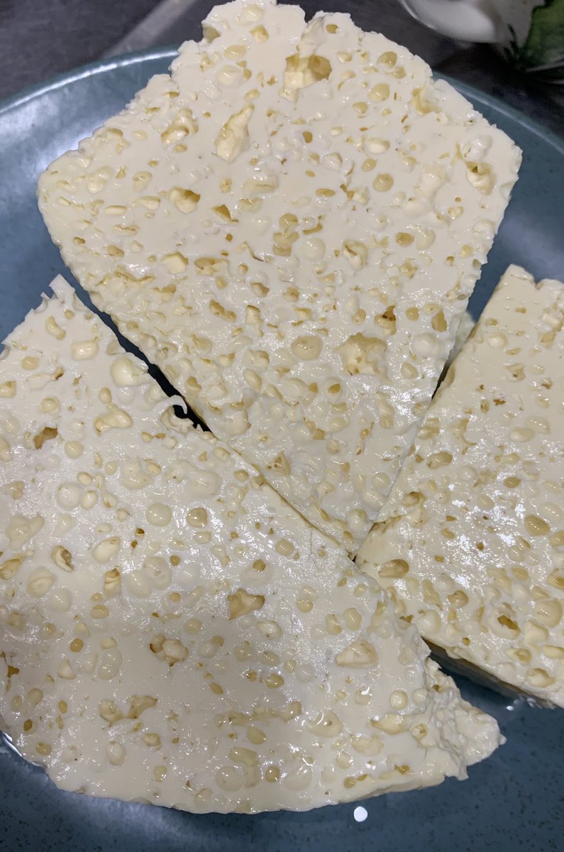 Sabes que el queso está bueno cuando es puro huecooo