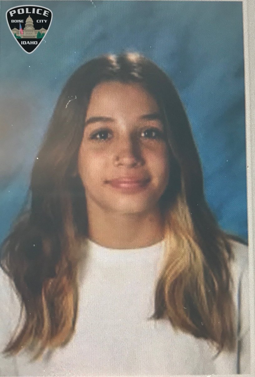 BoisePD's tweet photo. BPD is looking for two children who ran away last night. Sisters Melissa,14 &amp; Marya,11 were last seen at 8:30pm near Bergeson St/Boise Ave.  Melissa was wearing black sweats/black hoodie  Marya was wearing grey sweats/black hoodie.  Anyone w/info call 208-377-6790 or @CSofSWIdaho https://t.co/dkPuP1uS8k