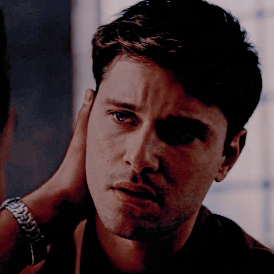 #Newlayout 

brought to you by <a href="/CarIitosReyes/">Carlos</a>