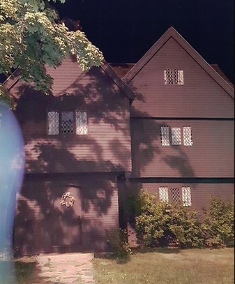 HauntFootsteps's tweet photo. Another potential #ghostphoto from our gallery: an anomaly that looks like a giant #spiritorb was captured as the photographer stood quite a distance away from the #witchhouse. #salem #salemma #haunted https://t.co/ja6nxX03Rf
