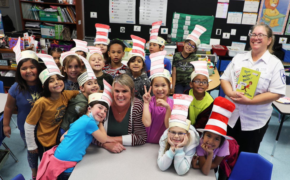 GPISD1's tweet photo. Today was a GREAT DAY for ... Green Eggs and Ham! Mrs. Susannah Grumbles had quite a breakfast surprise for her scholars today @TMCbobcats1. Just look at these amazing readers and young leaders, G-P! #goTMCbobcats #GPpride ❤💙 https://t.co/Ip2OLLOpNM