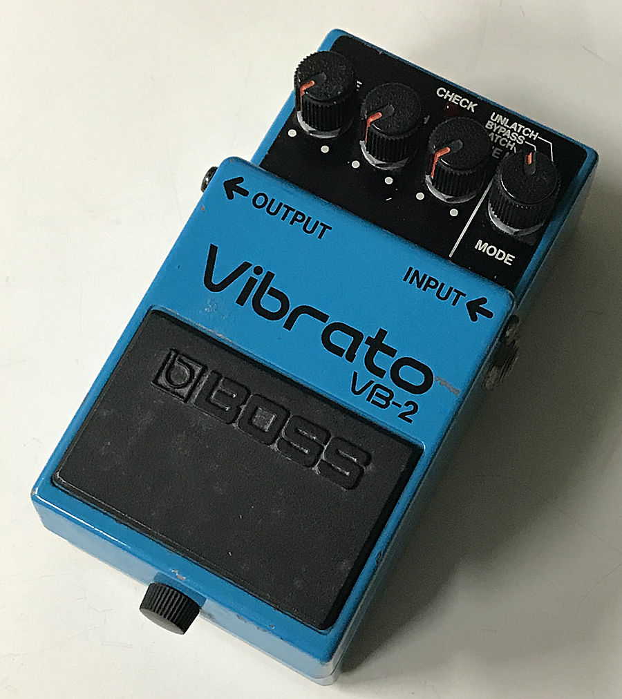 1484_shinjuku's tweet image. WAZA CRAFTでの復刻が話題となったBOSS / VB-2 Vibratoが久しぶりに入荷！！35年以上前のペダルと考えれば比較的キレイなコンディションかと思います。ぜひこの機会にご検討くださいませ♪
ishibashi.co.jp/ec/product/280…
#boss #vb2 #ペダル #エフェクター #新宿 #おすすめ