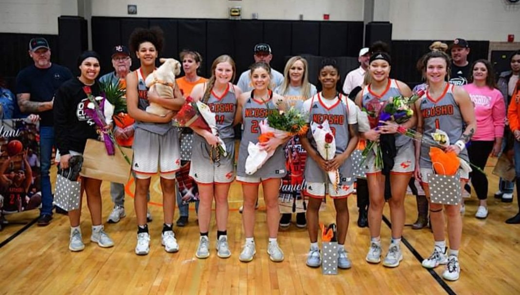NCCC's tweet photo. NCCC loves getting to experience and watch each and everyone of our students grow. We got to celebrate a select few of our students and their growth at Sophomore Night tonight!🧡

Photo credits to Ben Smith.

#SHOknowssuccess https://t.co/Cx2D4BlFGN
