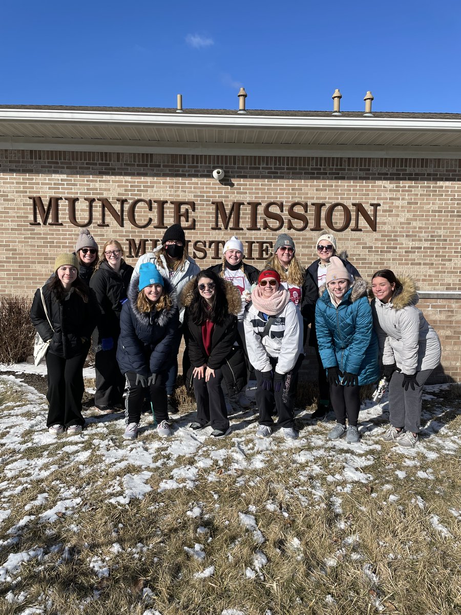 EΣA Phi Alpha tweet media