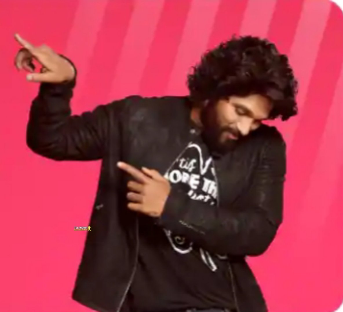 MeraNaamNimish's tweet photo. Latest Still from @zomato Ad 🔥

#AlluArjun #Pushpa @alluarjun https://t.co/gxJ6AikozK