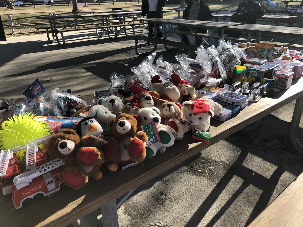 BLM757's tweet photo. #CodiAlert Thank you to everyone who made this community event wonderful for the children who can’t process a 4 year old gone missing. We will continue to search for #CodiBigsby and be the voice for the ignored. #CodiStrong #BringCodiHome #TeamCodi #BLM757 https://t.co/P1WjOpWPU9