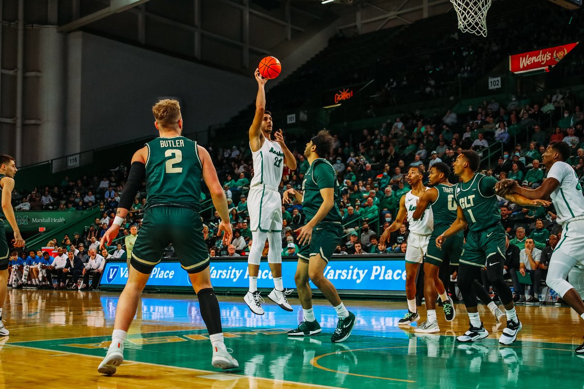 HerdMBB's tweet photo. TIMEOUT: CLT leads 38-28. 

#BringOnTheHerd x #RiseAsOne https://t.co/Wl8BRMh3My